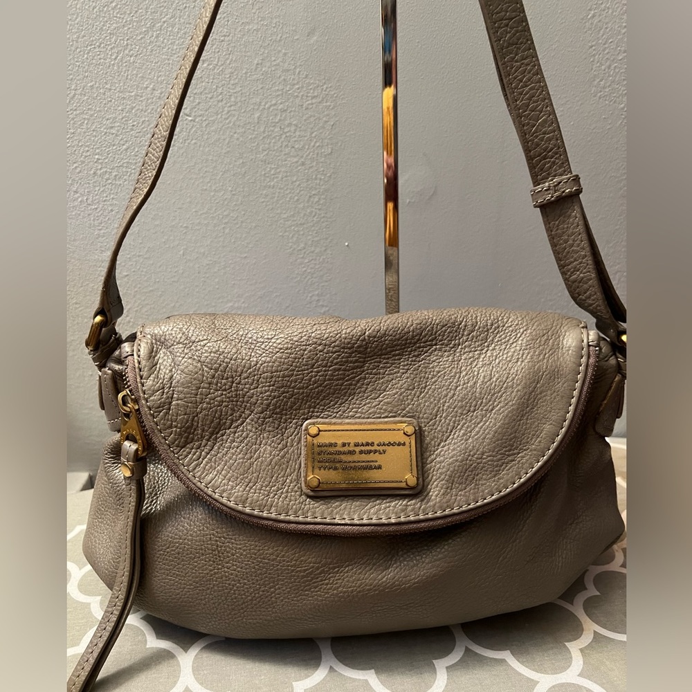 Marc Jacobs Classic Q Mini Natasha Crossbody Bag